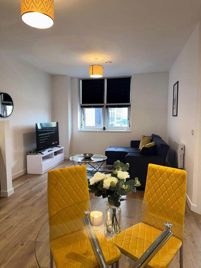 Sleek & Stylish Apartment By Dh Aparthotels Peterborough Exterior photo